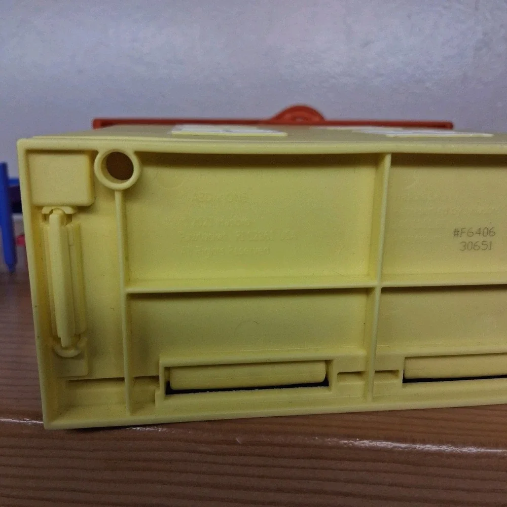 Peppa Pig Folding Fold N Go Deluxe Yellow House Play Set‎ + Fugures Accessories